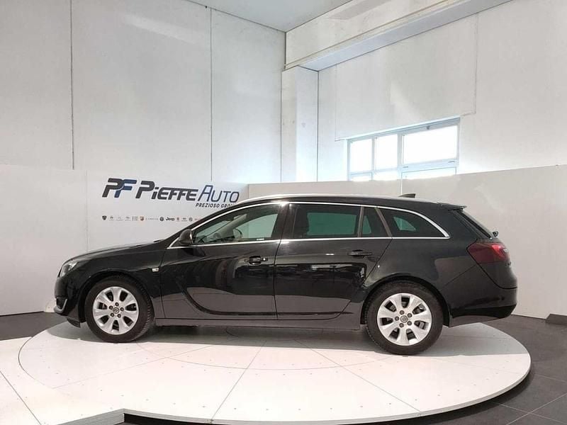 Usata Opel Insignia Cosmo 136 CV (100 kW) 2016 Nero Station wagon