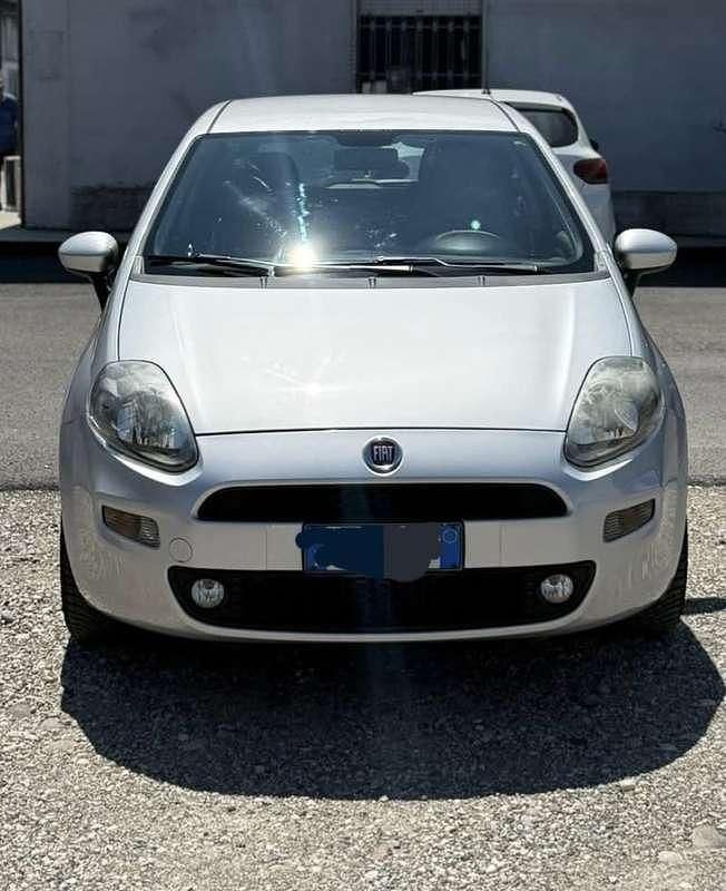 Usata Fiat Punto 69 CV (50 kW) 2015 Utilitaria