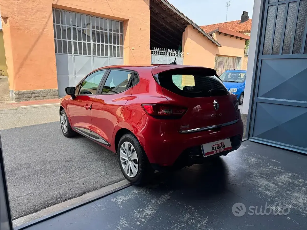 Usata Renault Clio IV 75 CV (55 kW) 2013 Rosso Berlina