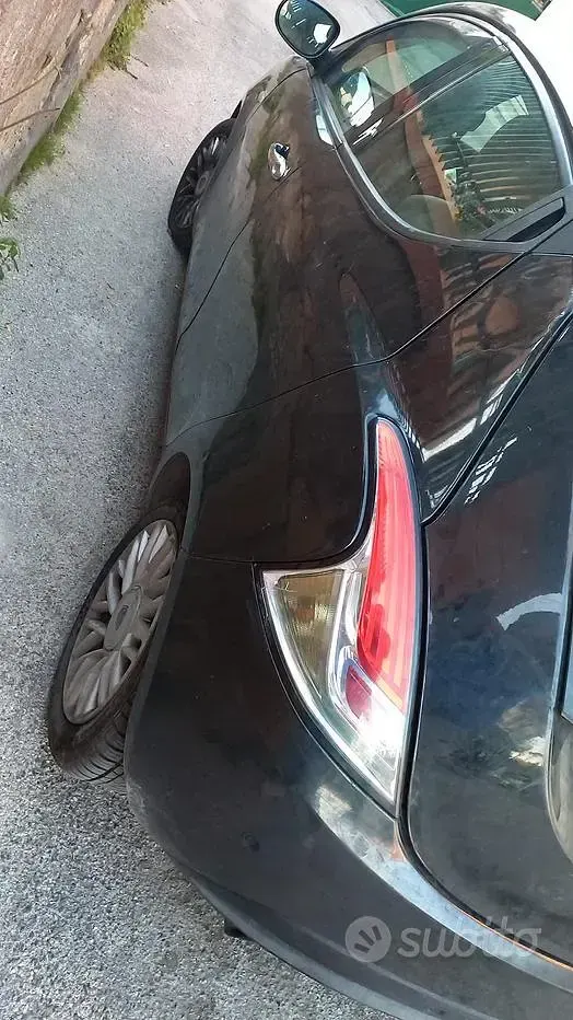 Gebraucht Lancia Ypsilon 95 PS (69 kW) 2013 Kleinwagen