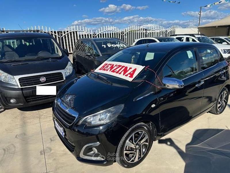 Usata Peugeot 108 Allure 69 CV (50 kW) 2015 Nero Berlina