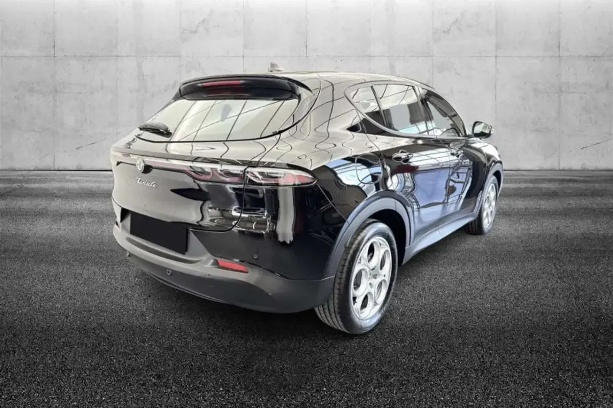 Usata Alfa Romeo Tonale Sprint 131 CV (96 kW) 2023 Nero SUV