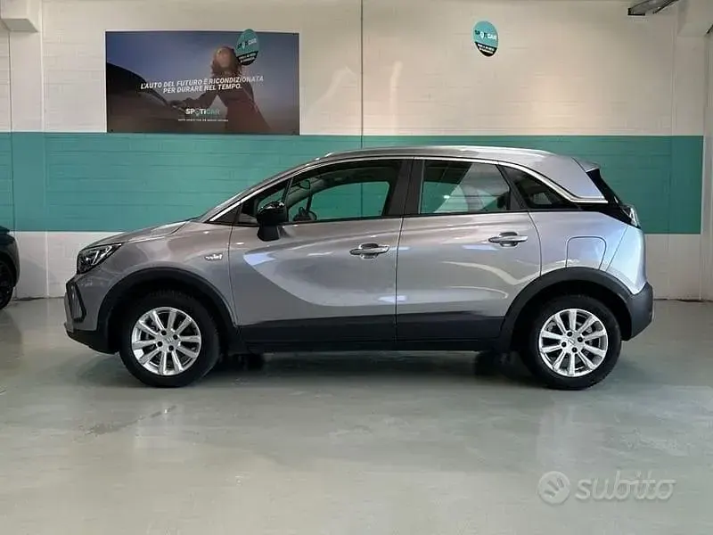 Usata Opel Crossland Elegance 110 CV (80 kW) 2022 Grigio SUV