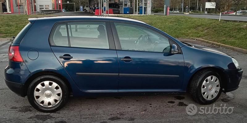 Usata VW Golf IV 2005 Blu Berlina