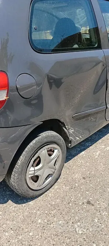 Usata VW Fox 69 CV (50 kW) 2006 Grigio Utilitaria