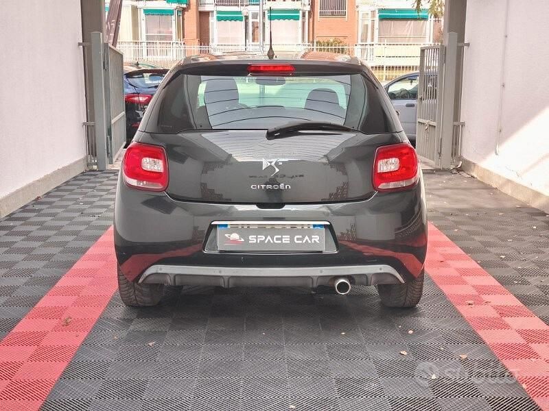 Usata DS Automobiles DS3 Crossback So Chic 120 CV (88 kW) 2012 Nero