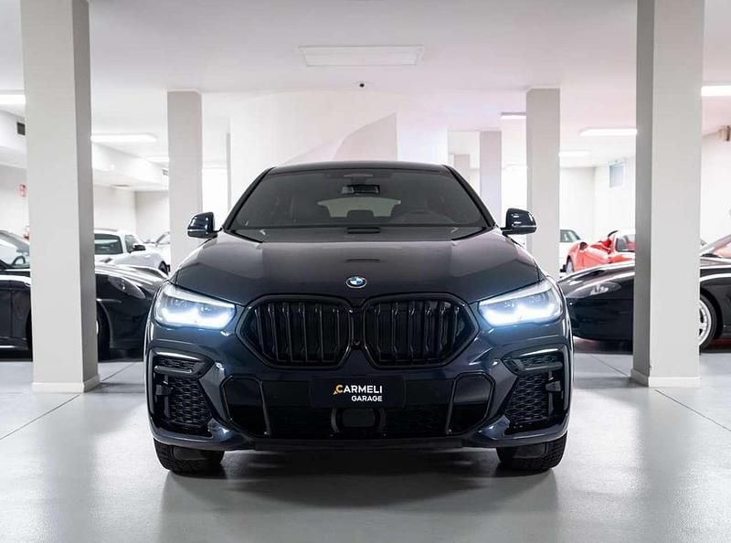 Usata BMW X6 M Sport 286 CV (210 kW) 2022 Blu metallizzato SUV
