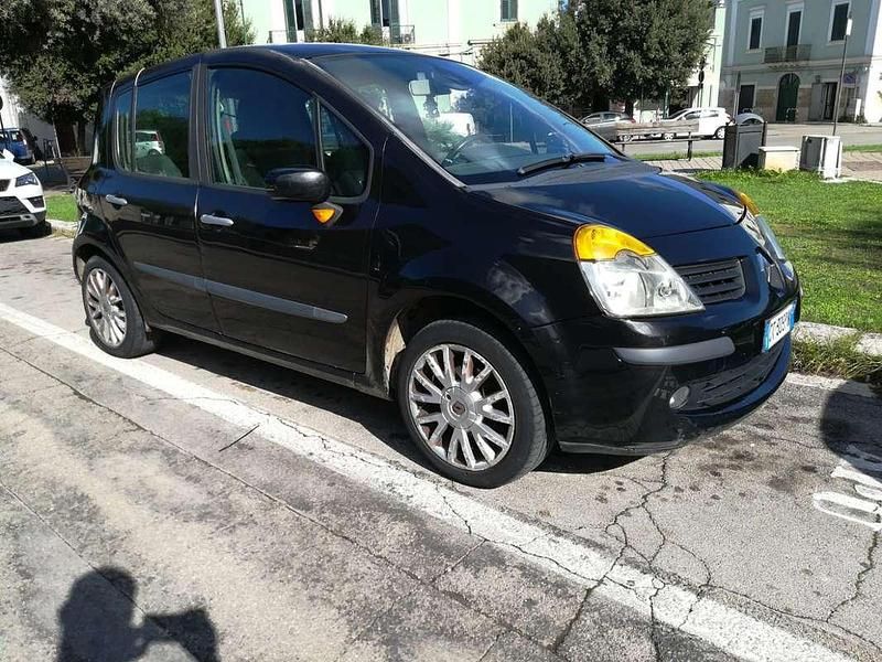 Usata 2005 Renault Modus Expression Monovolume | 1300 € (Buon prezzo) - Immagine 1/4