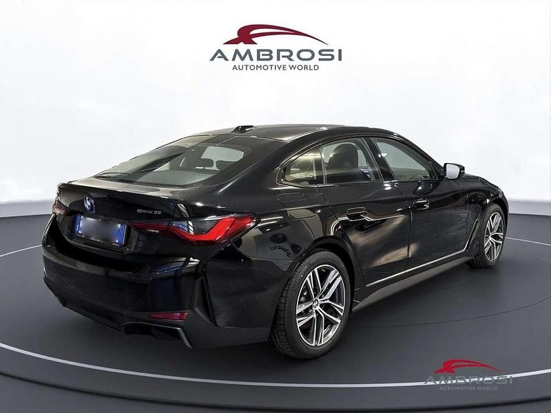 Nuova BMW i4 210 kW (286 CV) 2025 Black pastello Berlina