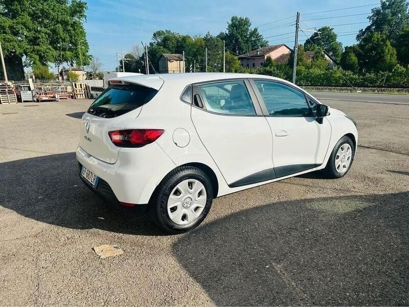 Usata Renault Clio IV 75 CV (55 kW) 2013 Other Berlina