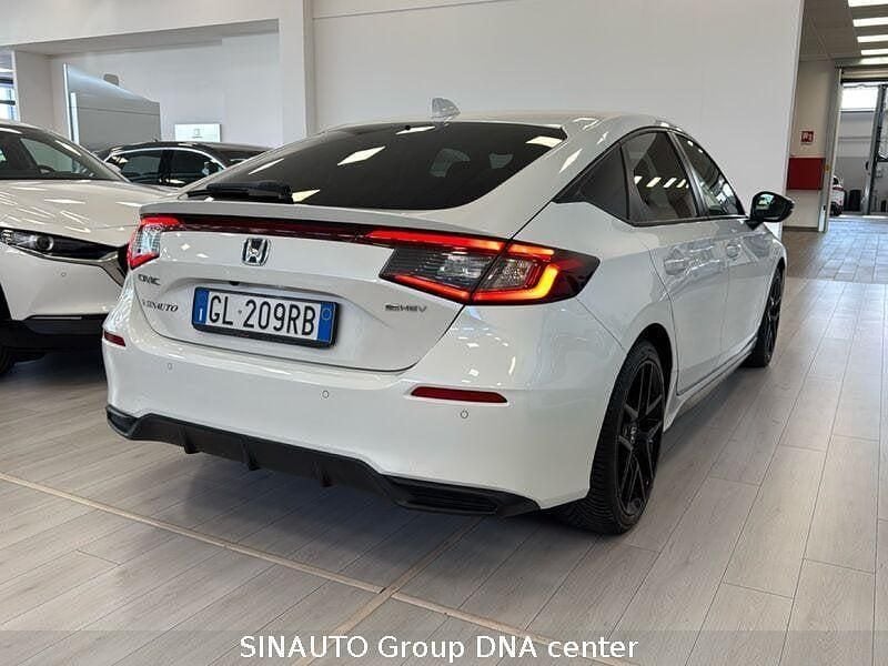 Usata Honda Civic Sport 184 CV (135 kW) 2023 Bianco Utilitaria