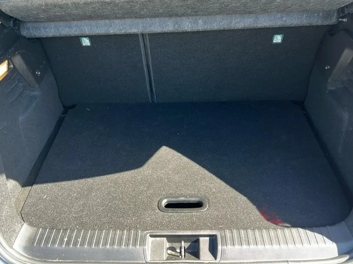 Usata Renault Captur Techno 145 CV (106 kW) 2023 Grigio SUV