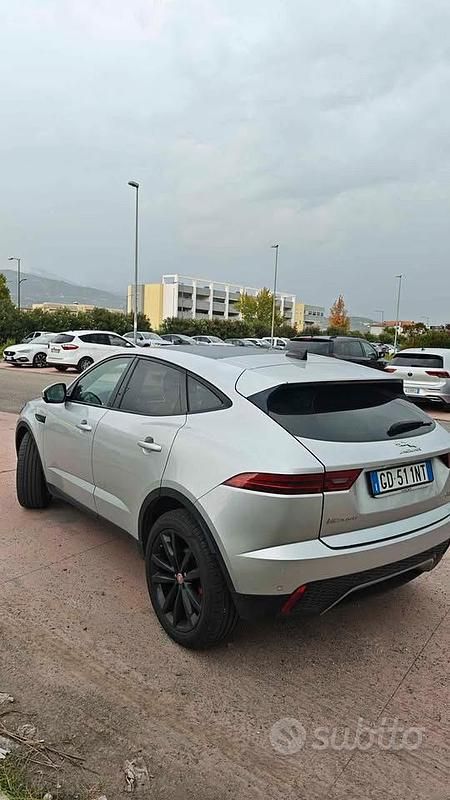 Begagnad Jaguar E-Pace R-Dynamic 150 HK (110 kW) 2021 SUV