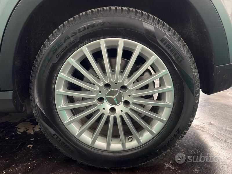 Usata Mercedes GLA200 Business 136 CV (100 kW) 2018 Grigio SUV