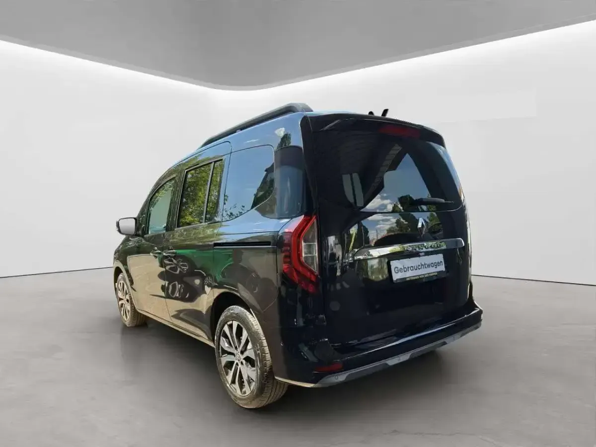 Usata Renault Kangoo Intens 95 CV (69 kW) 2022 Nero Monovolume