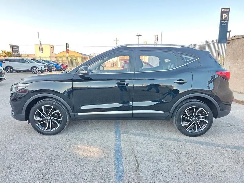 Usata MG ZS Luxury 111 CV (81 kW) 2023 Nero SUV