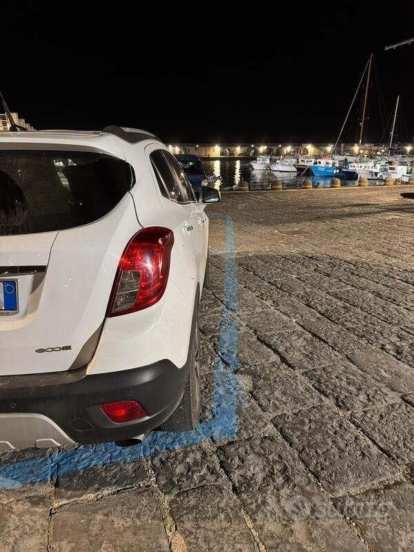 Usata Opel Mokka 131 CV (96 kW) 2013 Bianco SUV