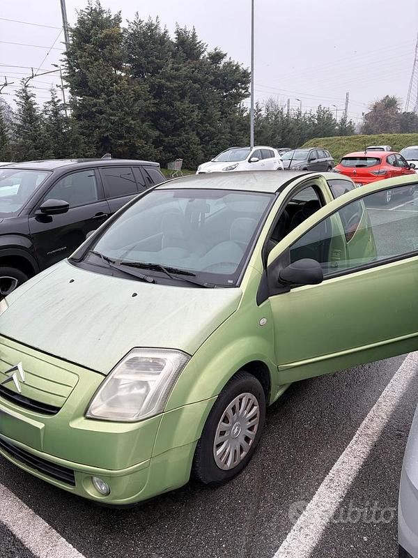 Usata Citroën C2 70 CV (51 kW) 2004 Verde Utilitaria