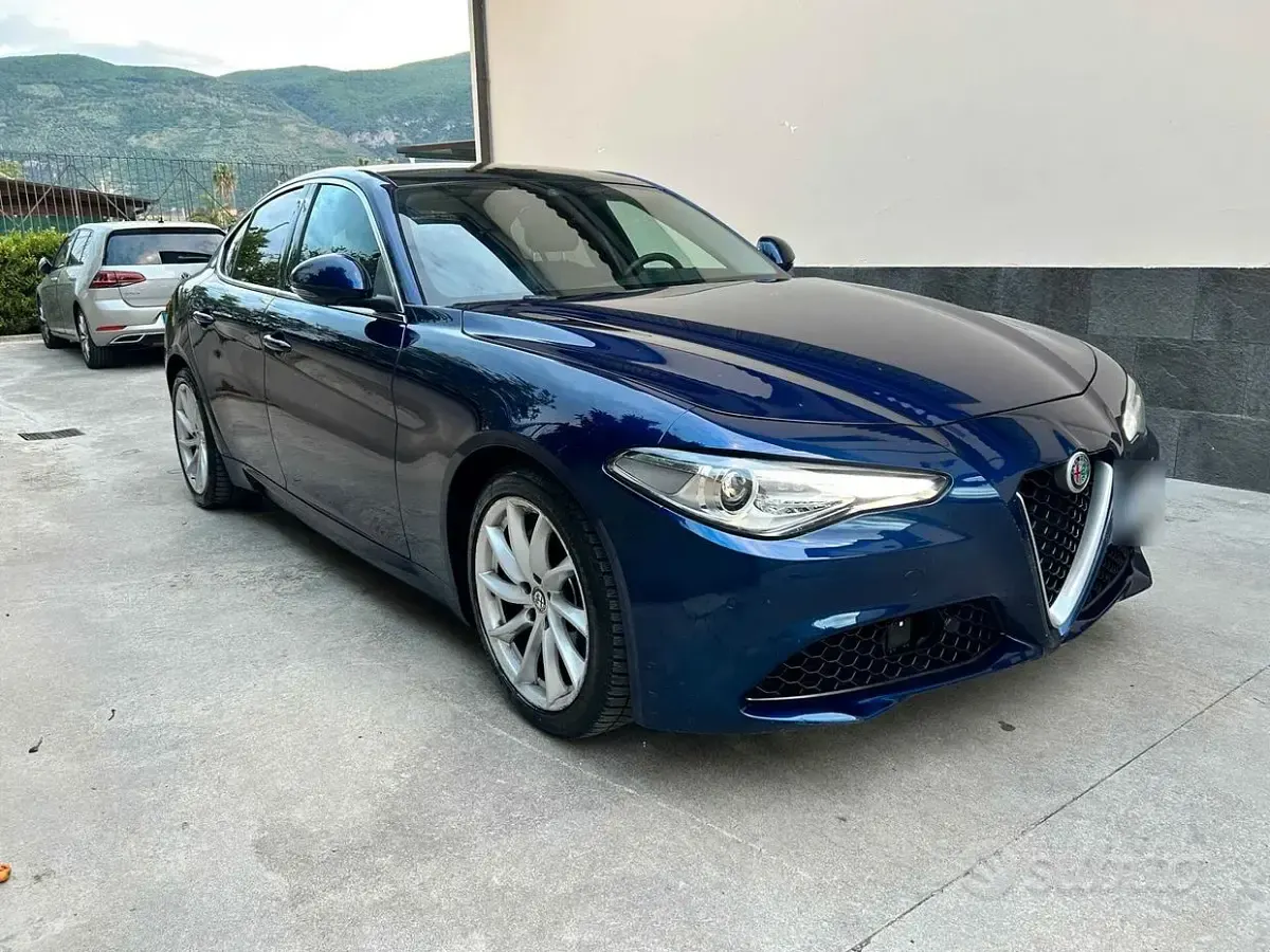 Usata Alfa Romeo Giulia 190 CV (139 kW) 2019 Blu Berlina