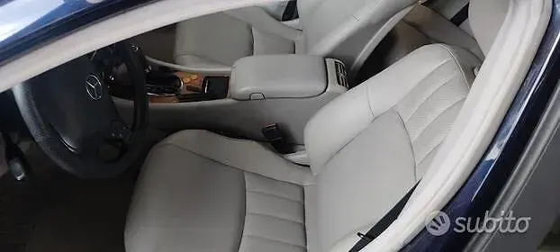 Usata Mercedes C220 150 CV (110 kW) 2004 Nero Berlina