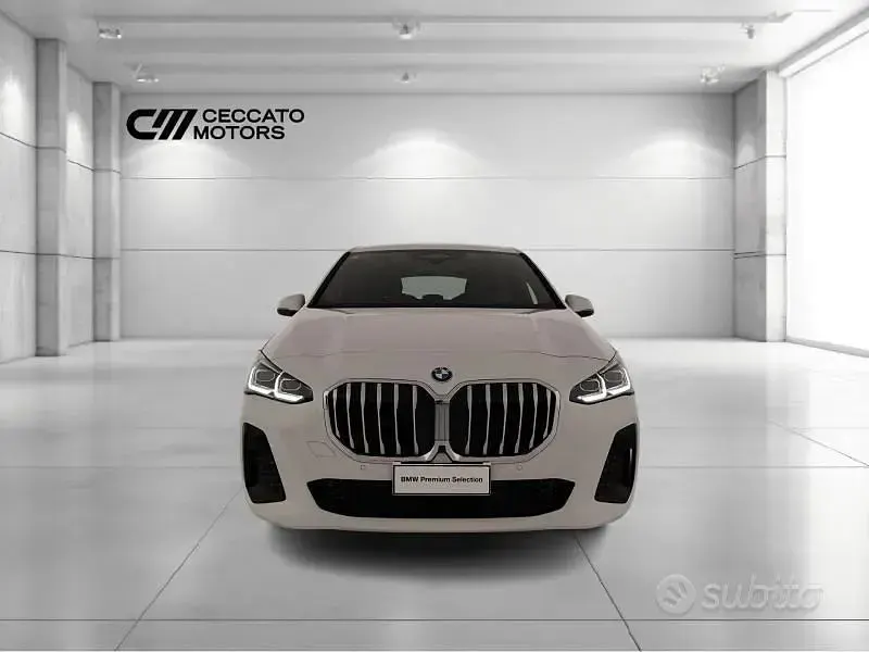 Usata BMW 218 Active Tourer Comfort Edition 150 CV (110 kW) 2024 Bianco Monovolume