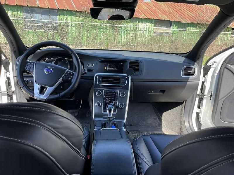 Usata Volvo V60 215 CV (158 kW) 2014 Station wagon