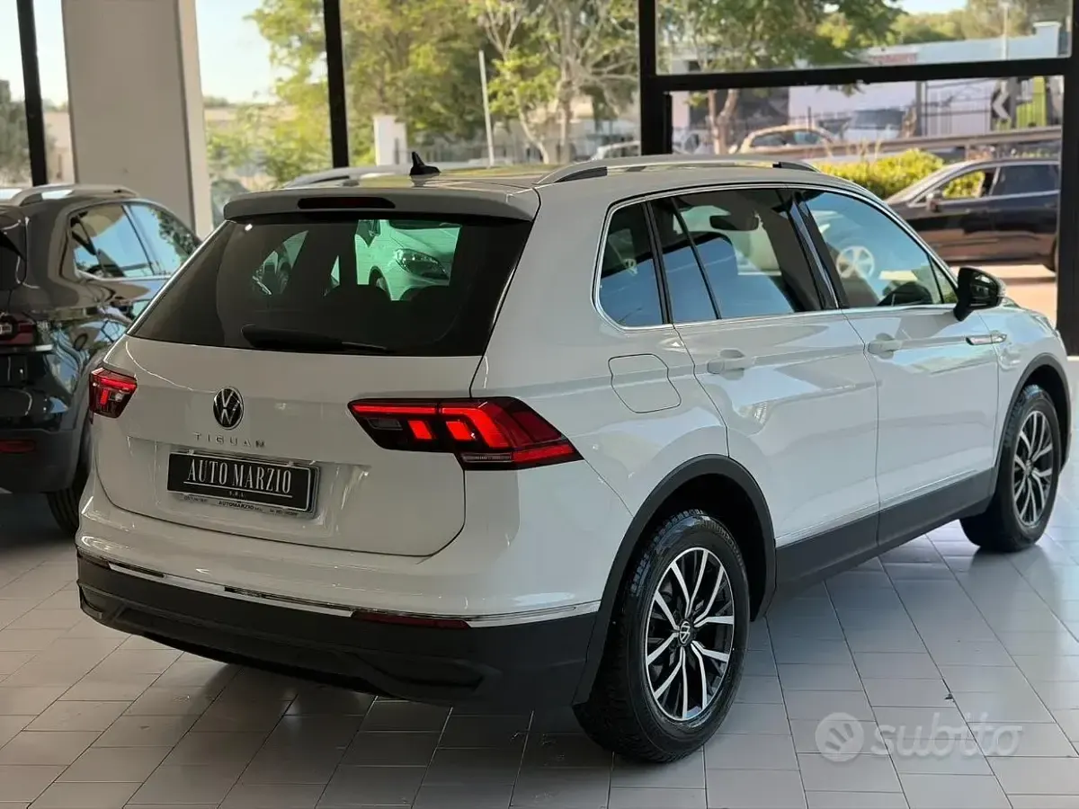 Usata VW Tiguan Life 150 CV (110 kW) 2021 Bianco SUV