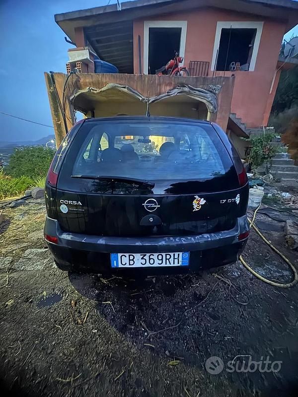 Usado Opel Corsa 101 CV (74 kW) 2003 Negro Berlina
