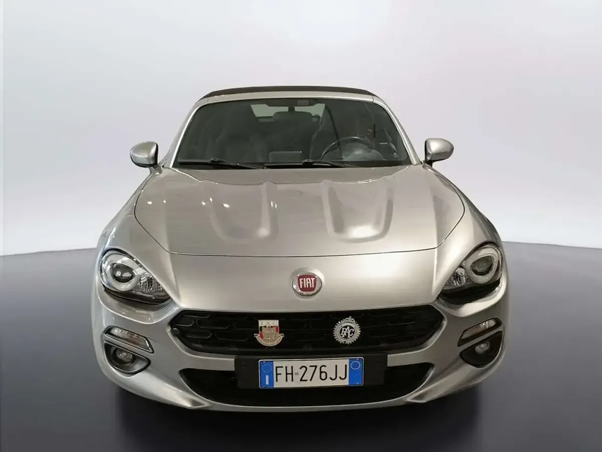 Usata Fiat 124 Spider Lusso 140 CV (102 kW) 2017 Grigio Cabrio