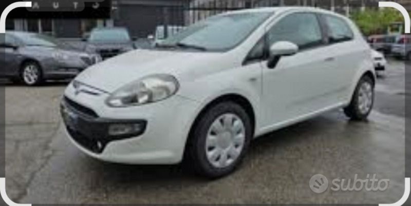 Usata Fiat Grande Punto 77 CV (56 kW) 2009 Bianco Utilitaria