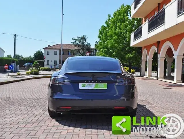 Usata Tesla Model S Long Range AWD 177 kW (241 CV) 2019 Grigio Utilitaria