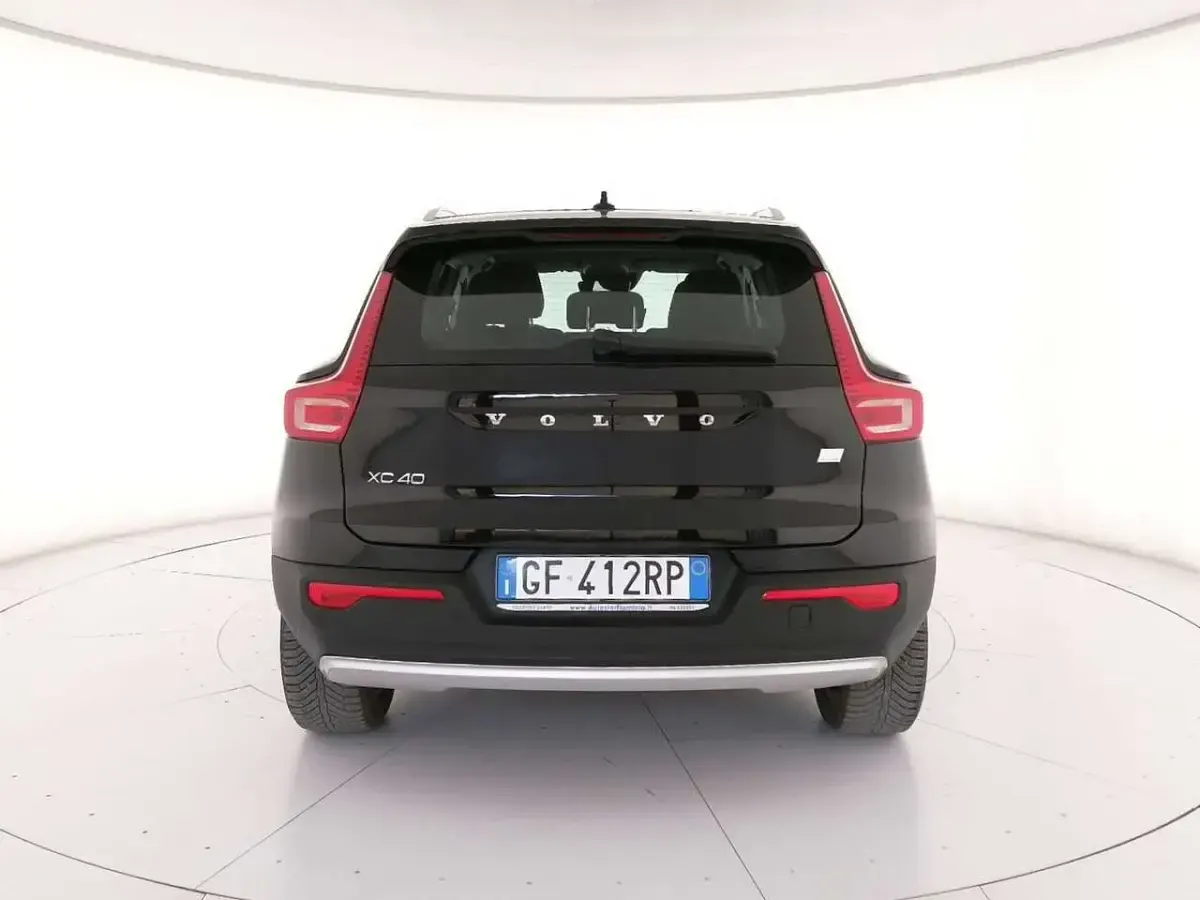 Usata Volvo XC40 Inscription 179 CV (131 kW) 2021 Nero SUV