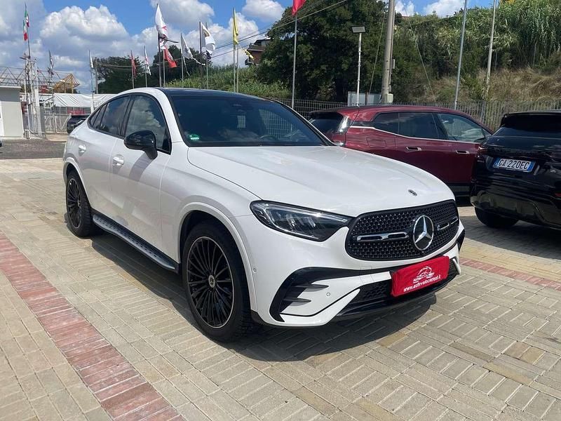 Usata Mercedes GLC220 Premium 194 CV (142 kW) 2024 Other Coupé