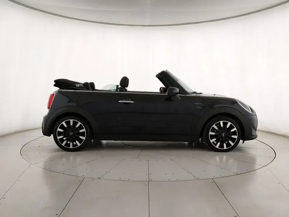 Usata Mini Cooper Cabriolet Resolute Edition 136 CV (100 kW) 2024 Nero Cabrio