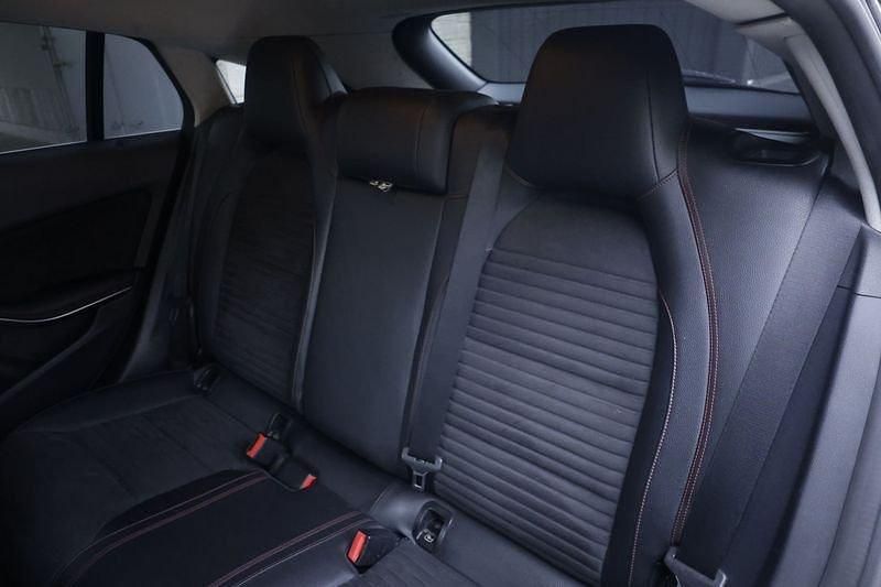 Usata Mercedes CLA200 Shooting Brake AMG Line Premium Plus 150 CV (110 kW) 2017 Grigio Station wagon