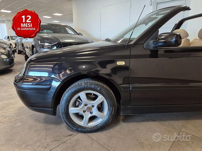 Usata VW Golf Cabriolet Karmann 101 CV (74 kW) 1999 Nero Cabrio