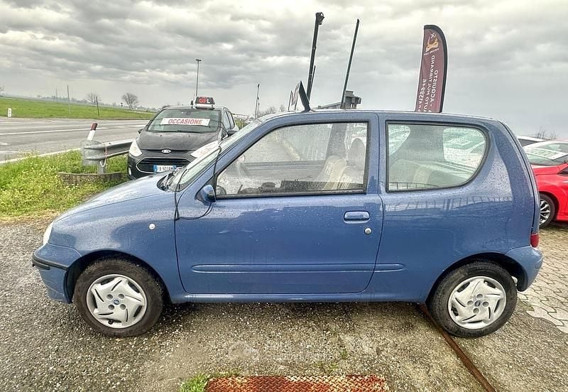 Usata Fiat 600 54 CV (39 kW) 2007 Utilitaria