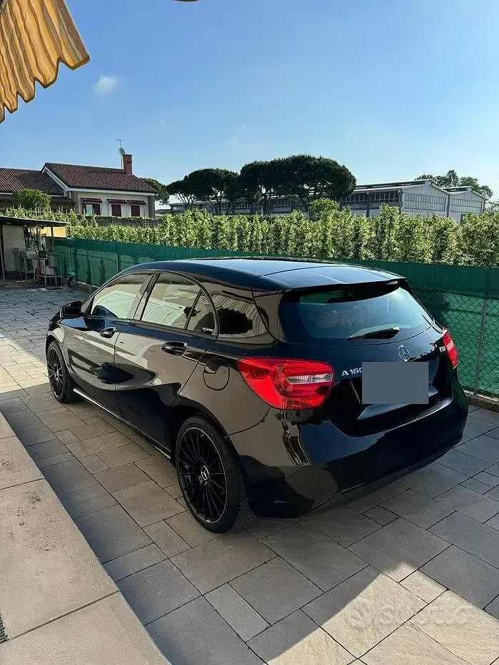 Usata Mercedes A160 Executive 90 CV (66 kW) 2014 Nero Berlina