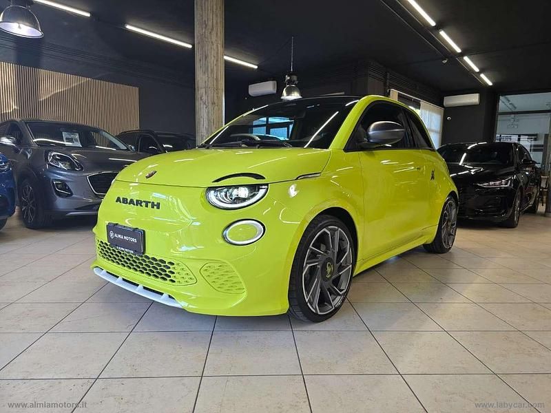 Usata Abarth 500e Turismo 47 kW (64 CV) 2023 Verde Utilitaria