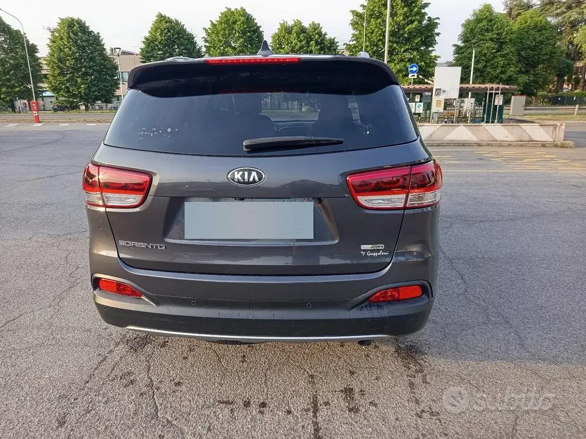 Usata Kia Sorento 200 CV (147 kW) 2016 Grigio SUV