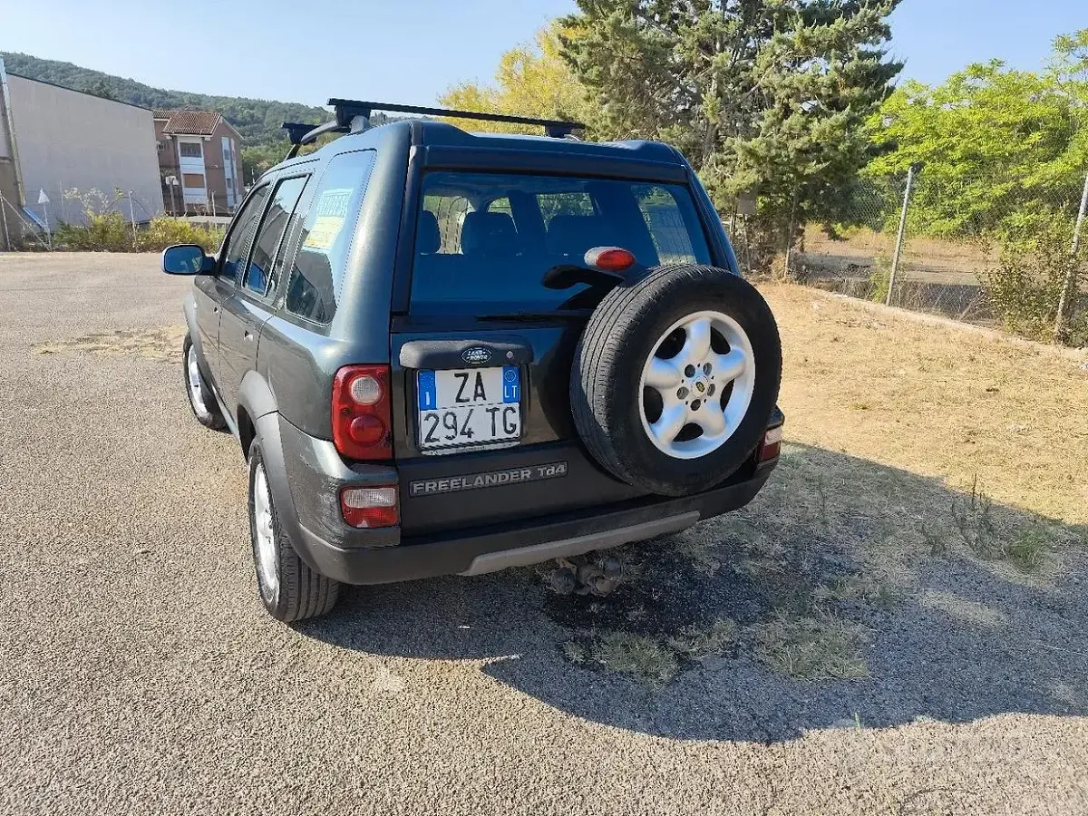 Usata Land Rover Freelander 115 CV (84 kW) 2003 Verde SUV