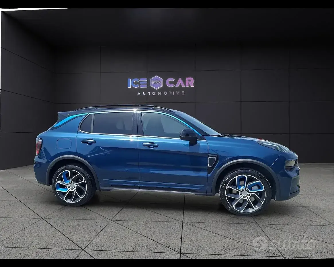 Usata Lynk & Co 01 179 CV (131 kW) 2023 Bluazzurro SUV