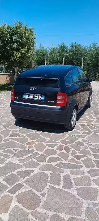 Usata Audi A2 75 CV (55 kW) 2005 Nero Utilitaria