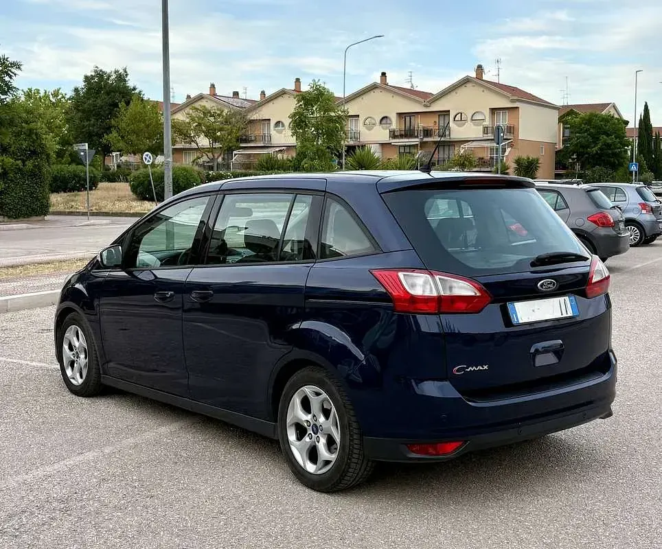 Usata Ford Grand C-Max Titanium 125 CV (91 kW) 2011 Bluazzurro Monovolume