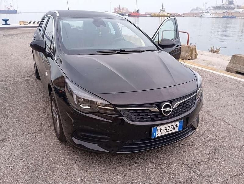 Usata Opel Astra Business Elegance 122 CV (89 kW) 2022 Station wagon