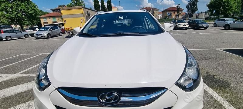 Usata Hyundai ix35 135 CV (99 kW) 2012 Bianco SUV