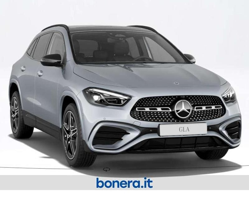 Nuova Mercedes GLA200 AMG line 150 CV (110 kW) 2026 Argento hightech SUV