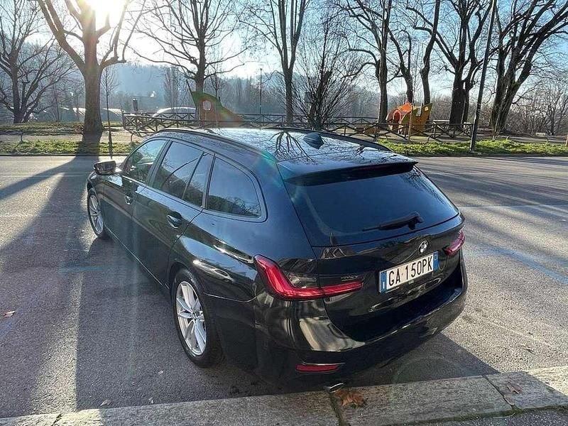 Usata BMW 318 Sport Line 150 CV (110 kW) 2020 Nero Station wagon