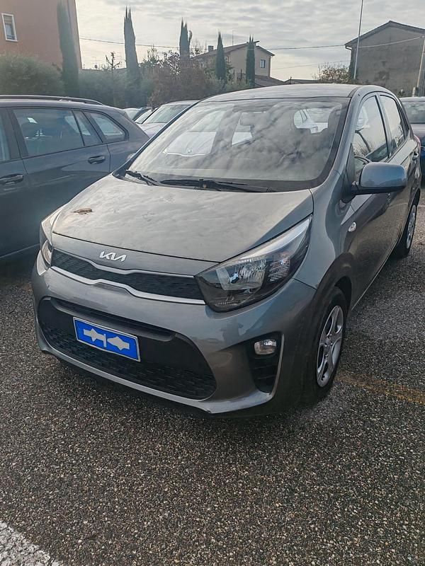 Grigio Usata 2022 Kia Picanto Comfort Due volumi | 11.350 € (Buon prezzo) - Immagine 1/4