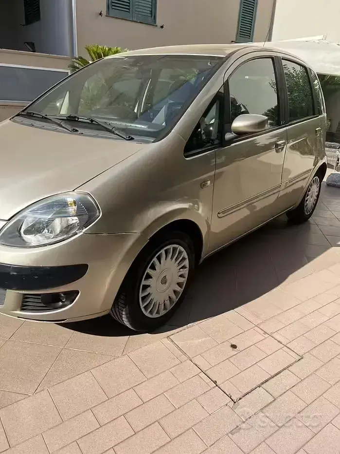 Usata Lancia Musa 69 CV (50 kW) 2007 Monovolume